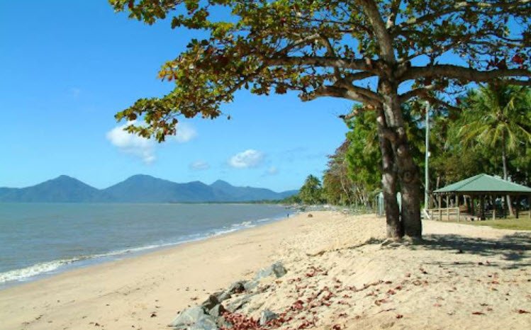 Holloways Beach, Australia